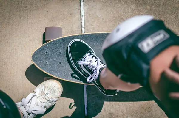 plimsolls-sneakers-in-2023