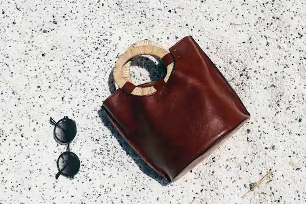 leather-tote-bag-mothersday-gift-ideas
