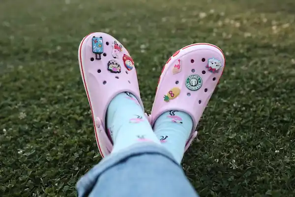savings-on-crocs