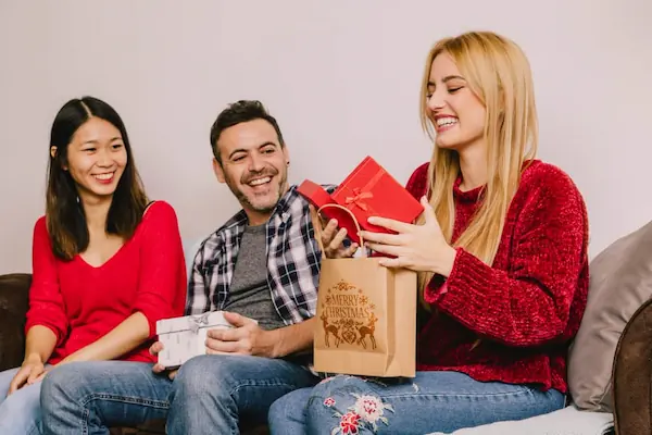 valentines-gift-ideas-for-coworkers