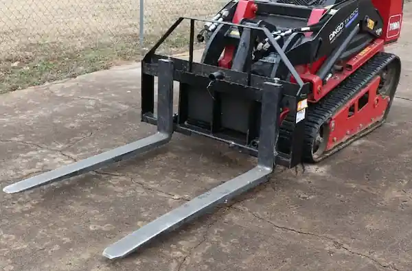 mini-skid-steer-pallet-fork-frame-attachment