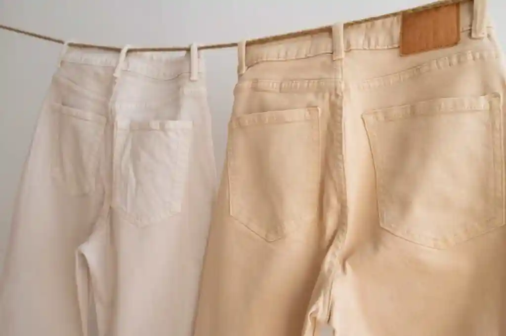 ecru-jeans