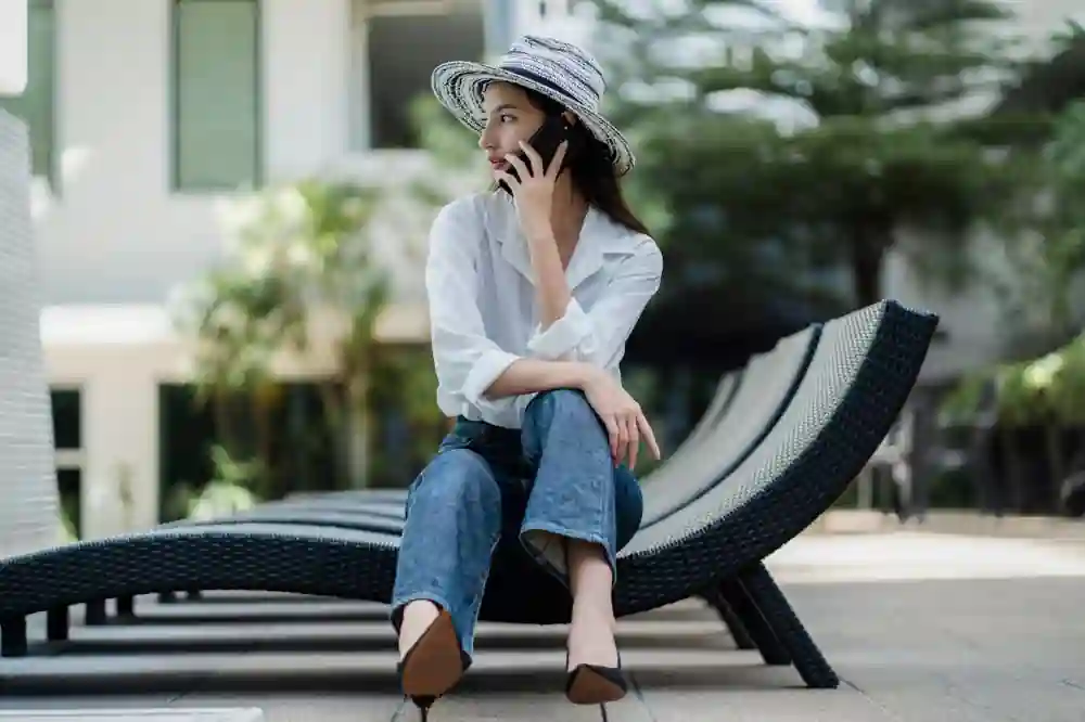 from-oversized-t-shirts-to-chic-looks