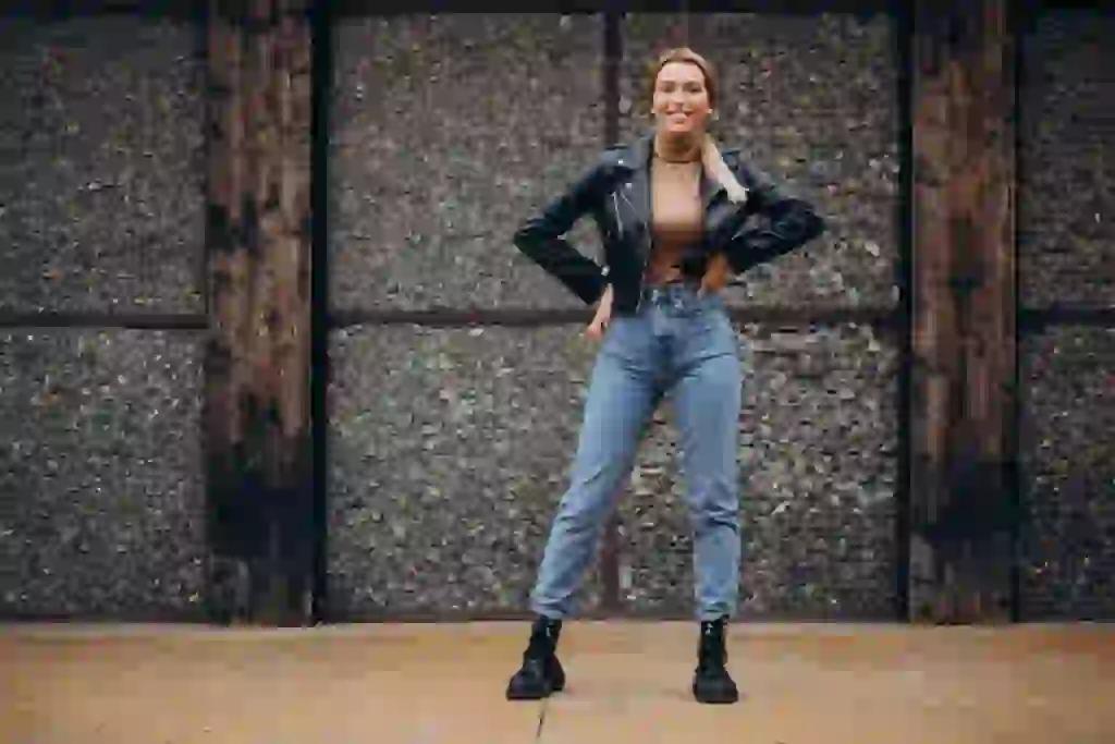 mom-and-straight-leg-jeans