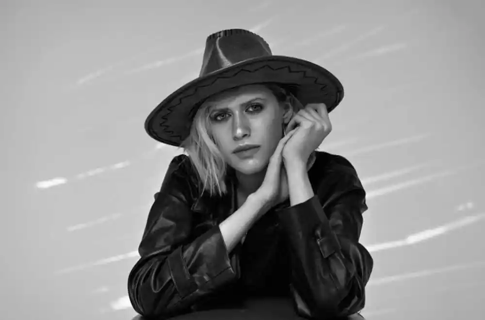 fashion-icons-and-pop-culture-influences
