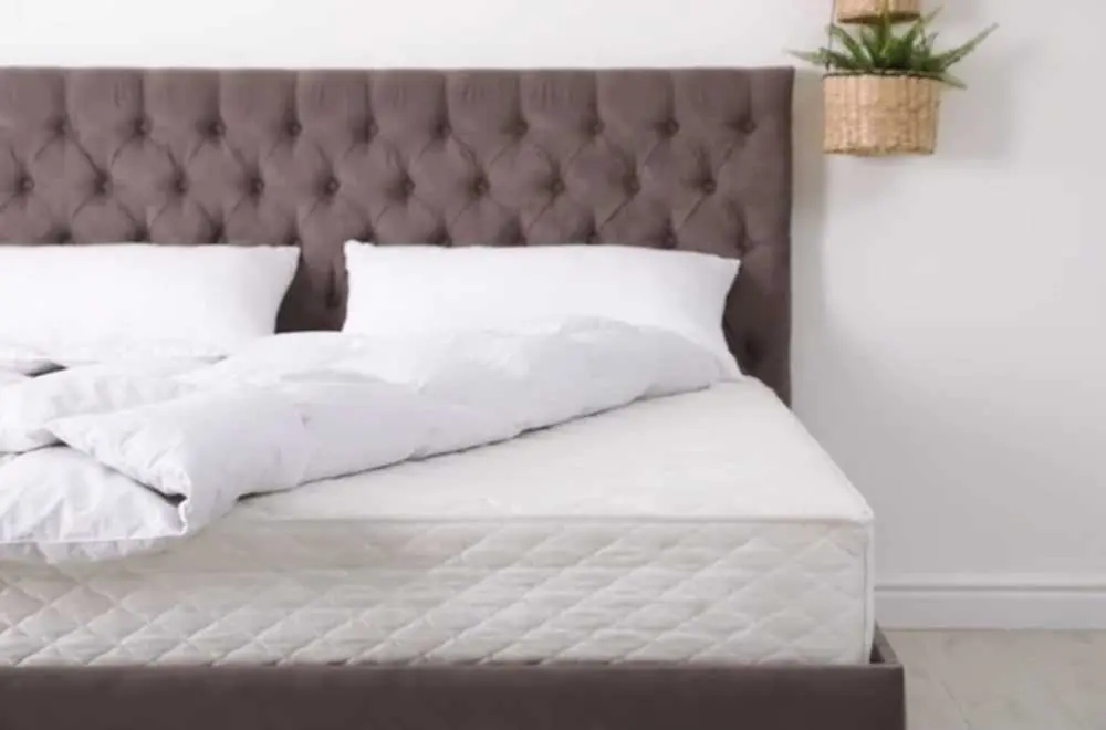 benefits-of-memory-foam-cyber-monday-mattress-deals