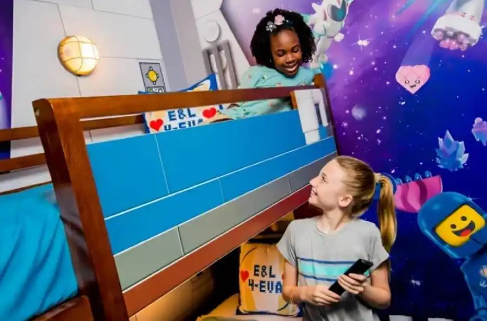 bundle-with-a-lego-themed-hotel-stay