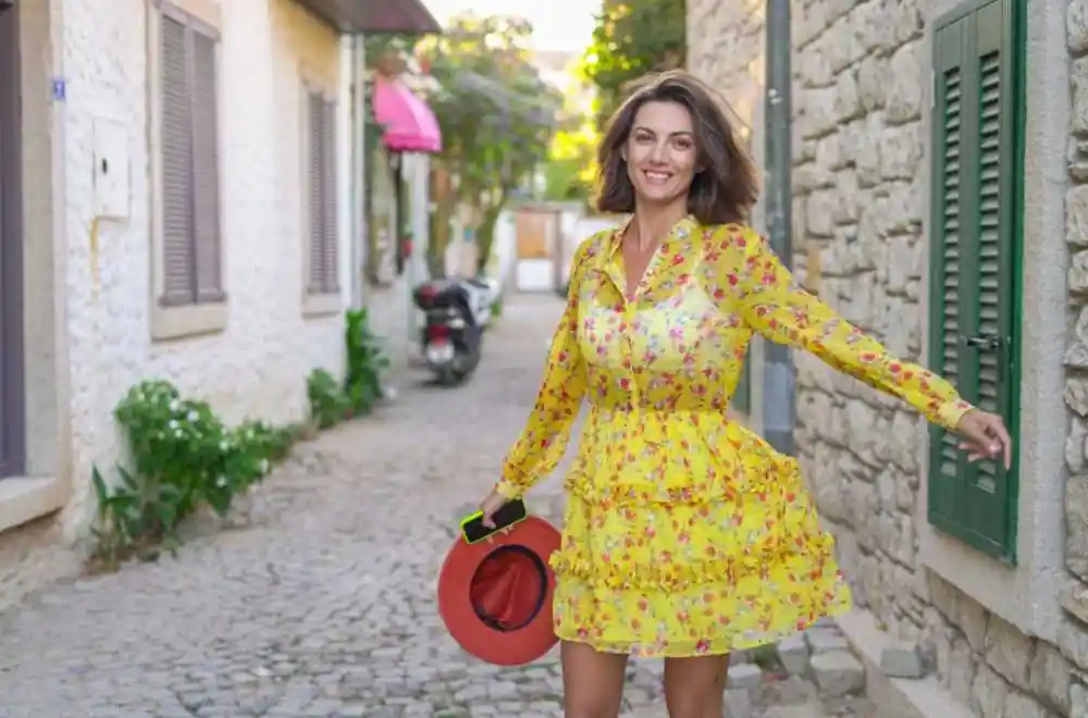 why-summer-dresses-for-curvy-figures-are-a-must-have-for-curvy-women